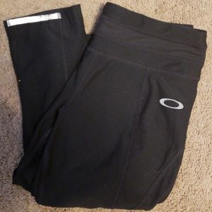 Oakley compression capris